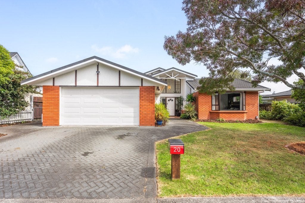 20 Awanui Drive, Waikanae, Waikanae - Carousel 1