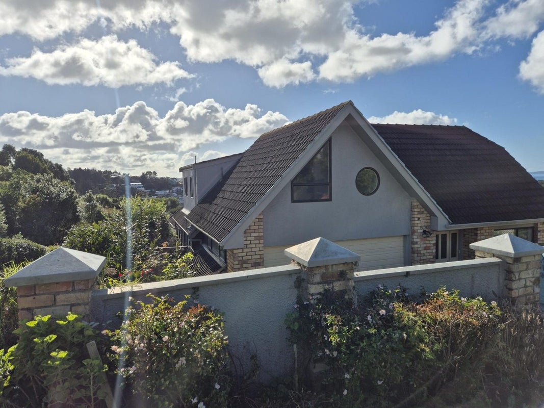 10 Danbury Drive, Torbay, Auckland - Carousel 2