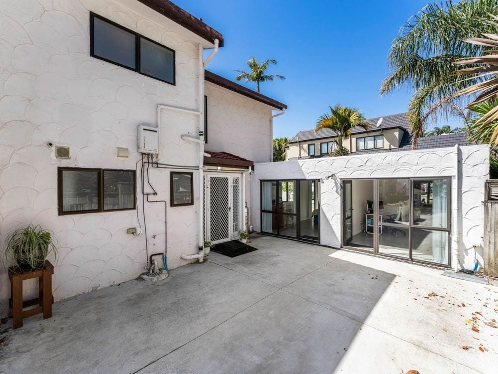 3/144 St Andrews Rd, Epsom, Auckland - Carousel 2