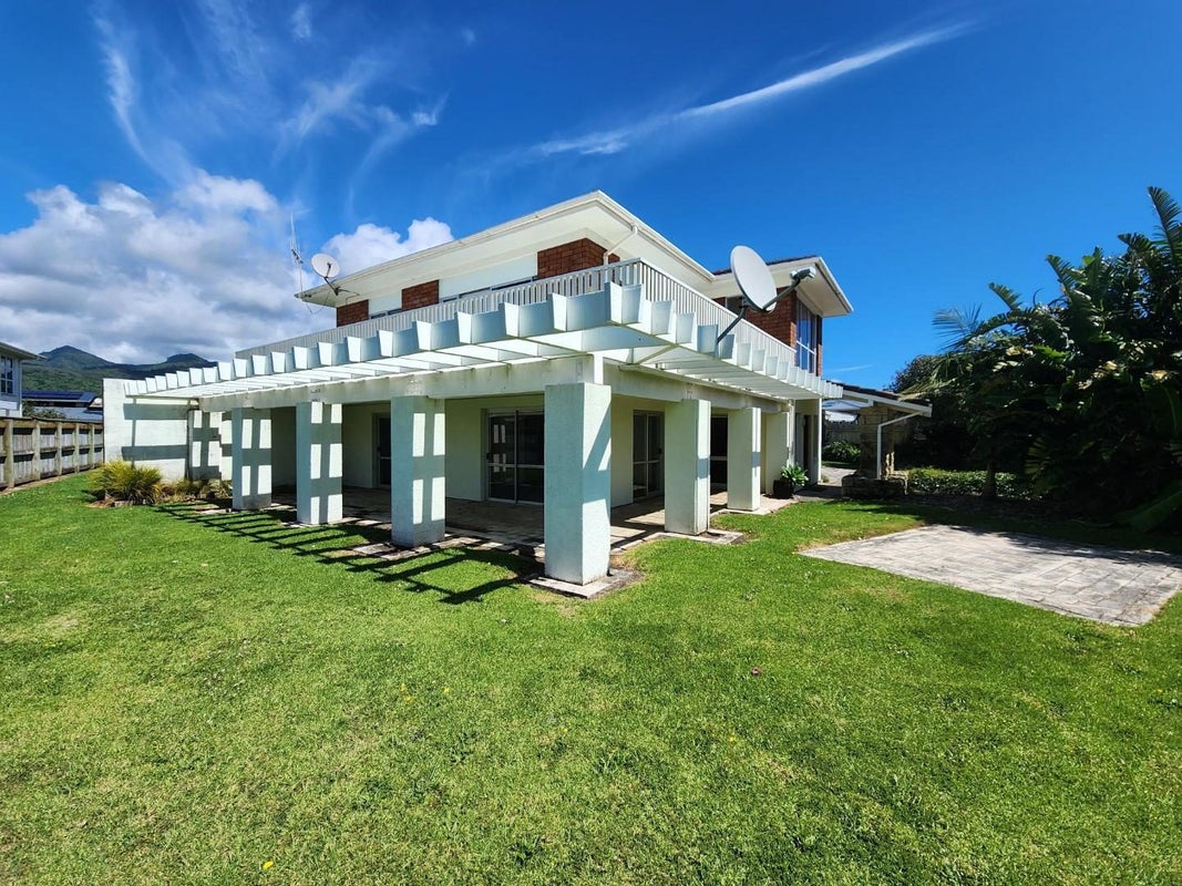 36 Jans Terrace, Oakura, Oakura - Carousel 1