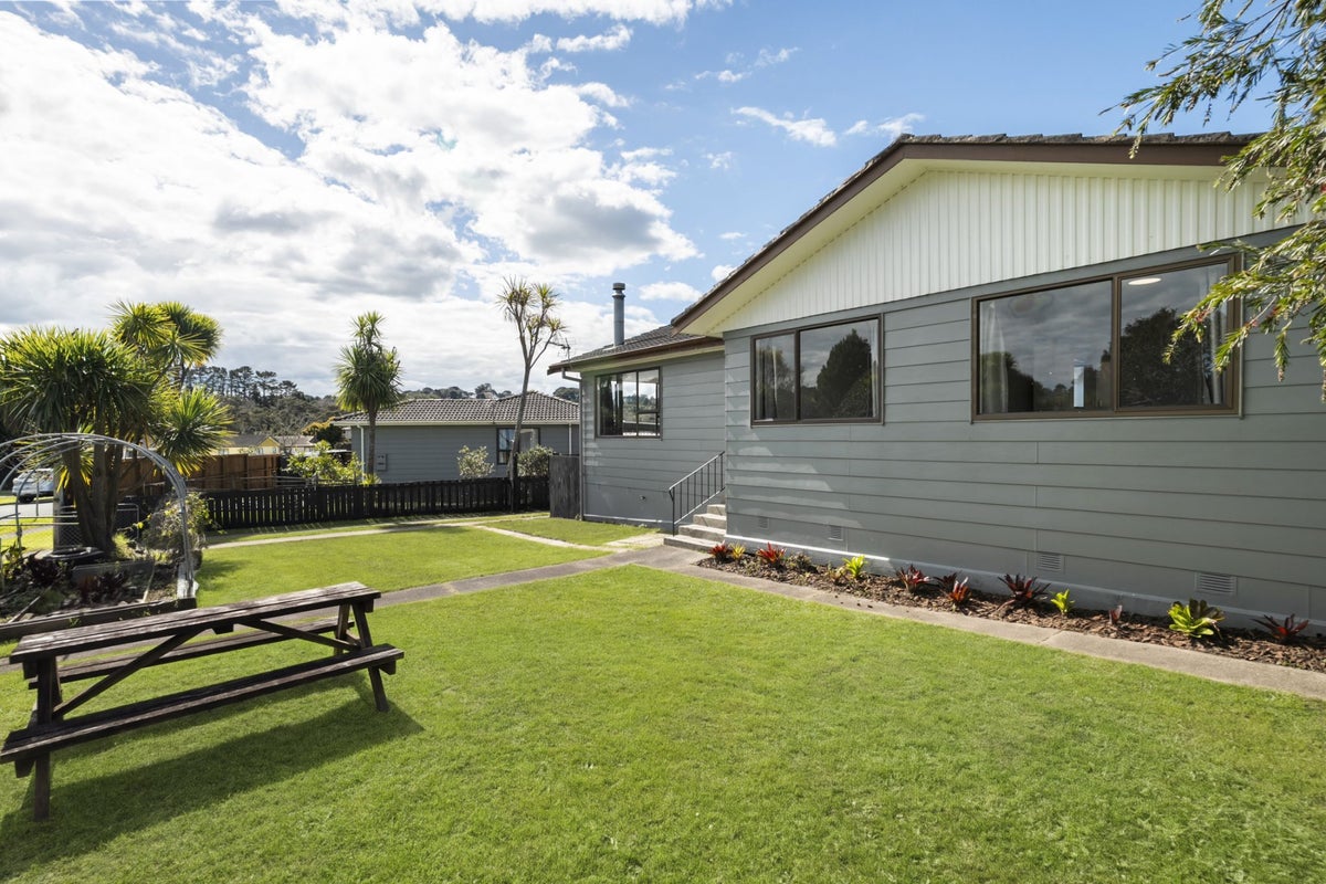 13 Arodella Crescent, Ranui, Auckland - Carousel 20