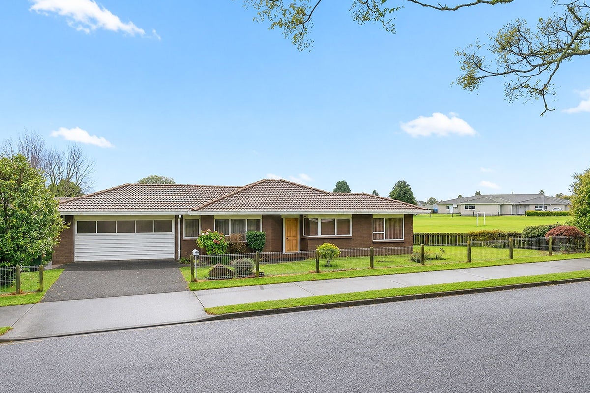 18A Warwick Drive, Lynmore, Rotorua - Carousel 17