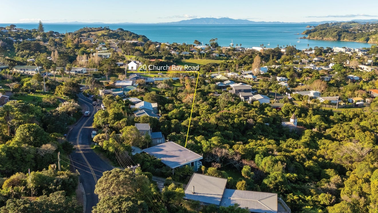 20 Church Bay Road, Oneroa, Waiheke Island - Carousel 1