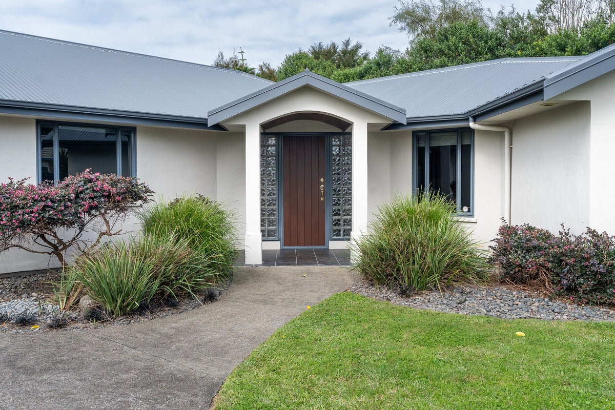 9 Logan Court, Chartwell, Hamilton - Carousel 2