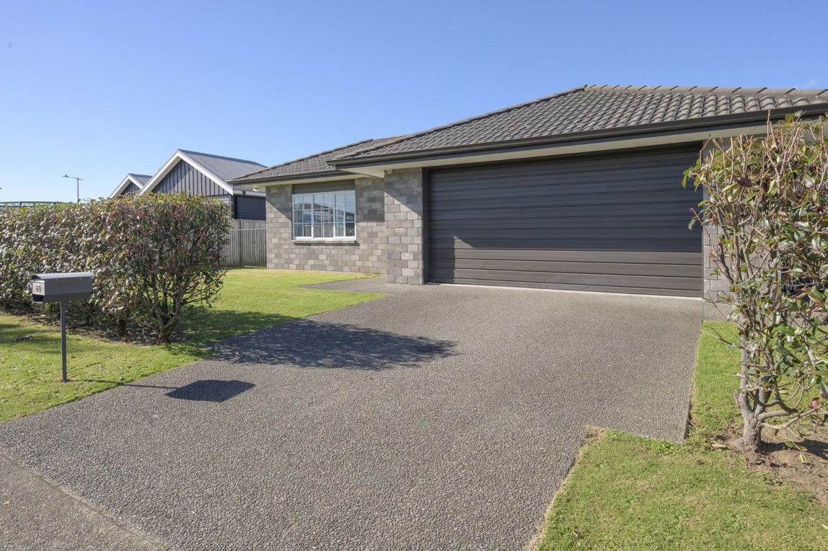 60 Hastings Road, Pyes Pa, Tauranga - Carousel 1