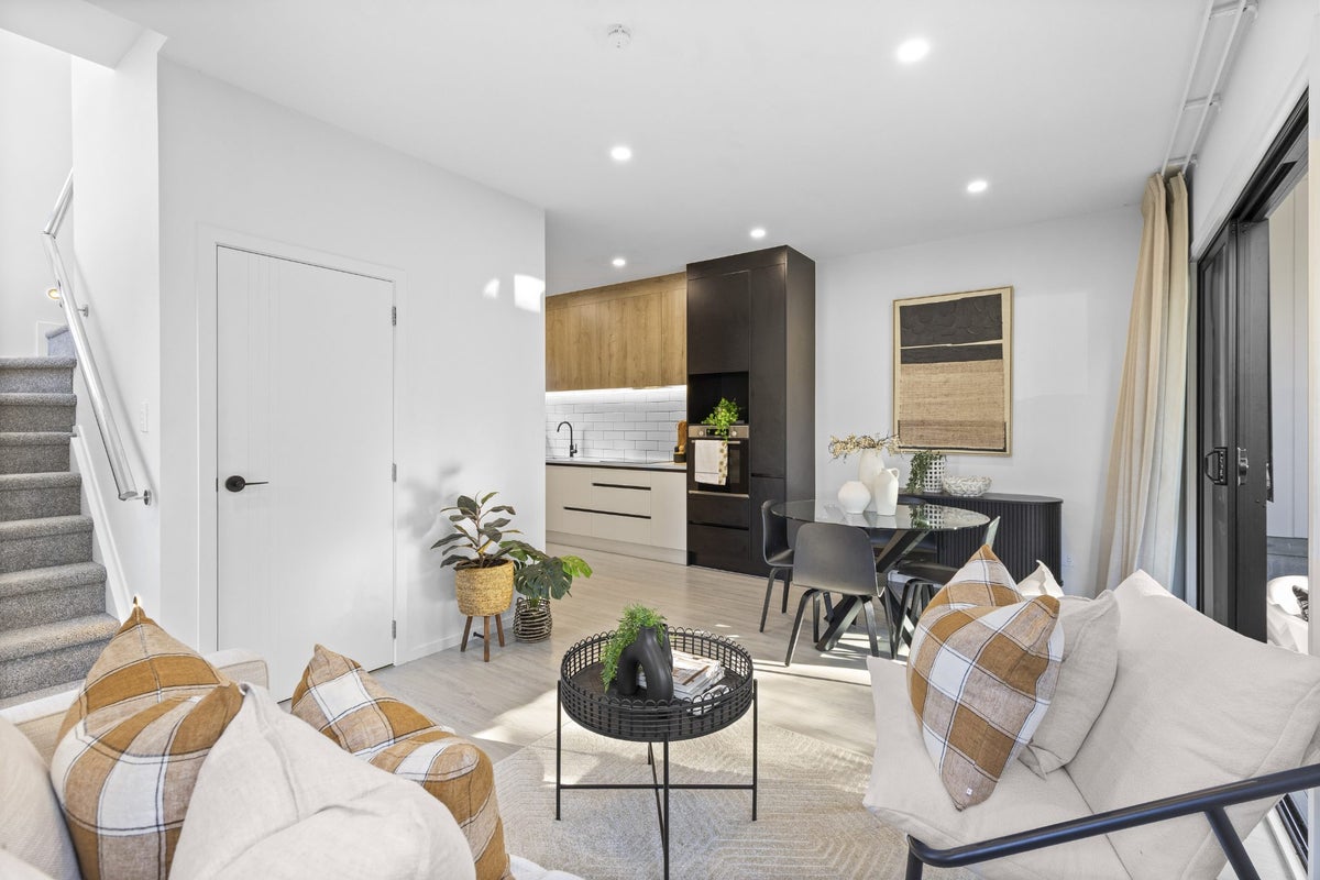 2A McQuoid Place, Glenfield, Auckland - Carousel 2