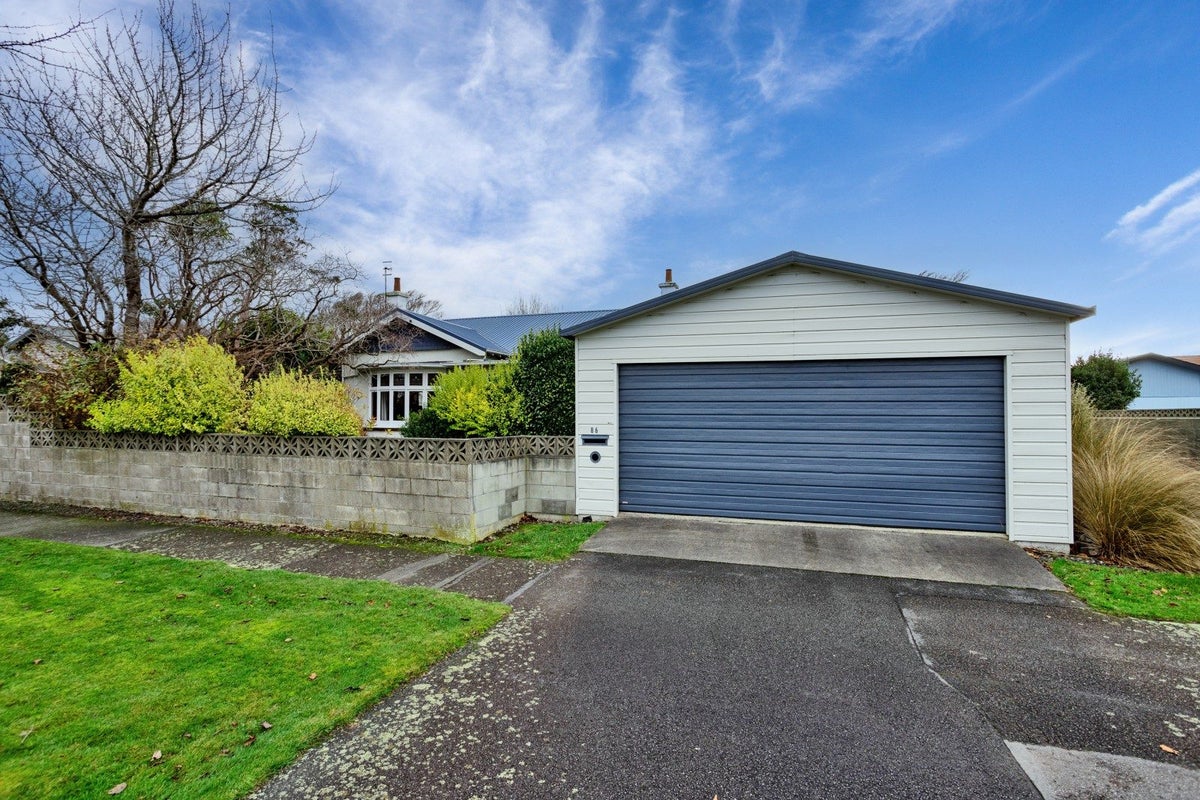 86 Chelmsford Street, Windsor, Invercargill - Carousel 1
