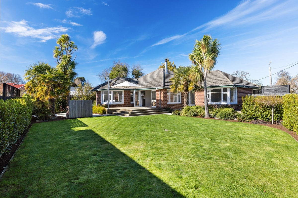 27 Barclay Place, Burwood, Christchurch - Carousel 2