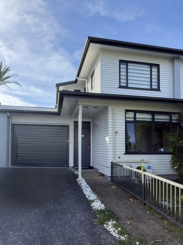 116/2 Armoy Drive, East Tamaki, Auckland - Carousel 1