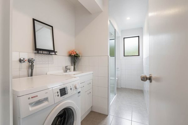 21 Homewood Place, Chatswood, Auckland - Carousel 2