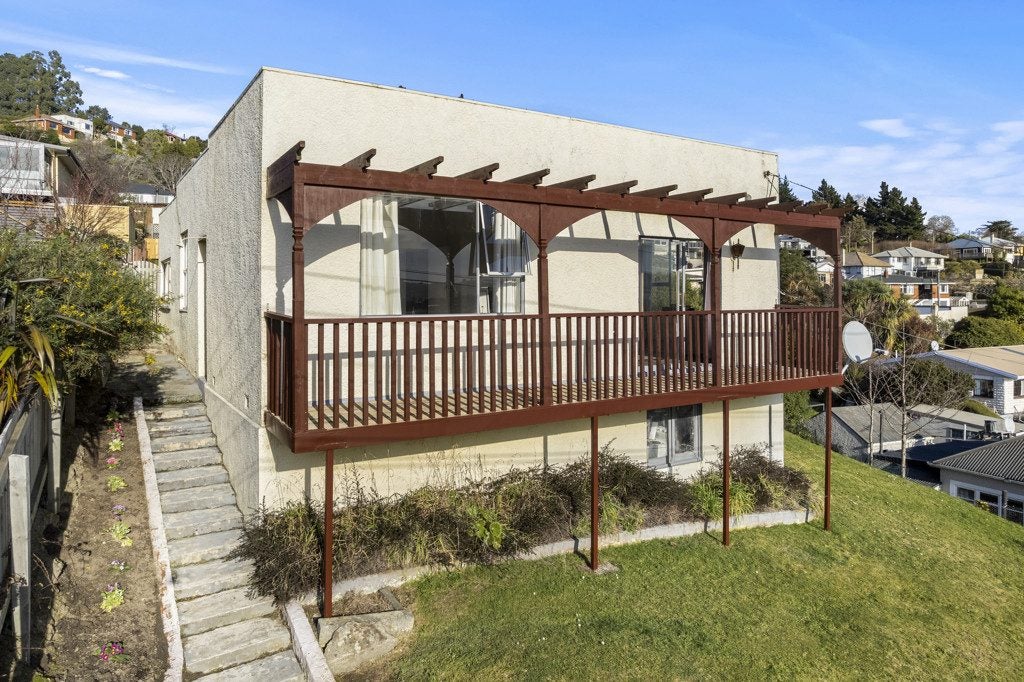 12 Kirkland Street, Green Island, Dunedin - Carousel 1