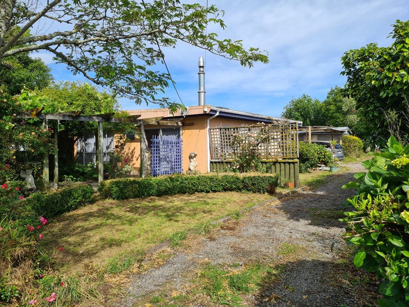 54 East Street, Greytown - Carousel 20