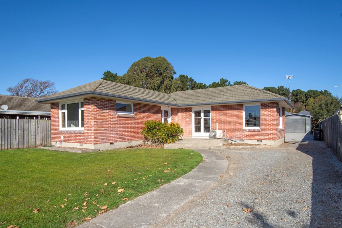 106 Bickerton Street, Wainoni, Christchurch - Carousel 1