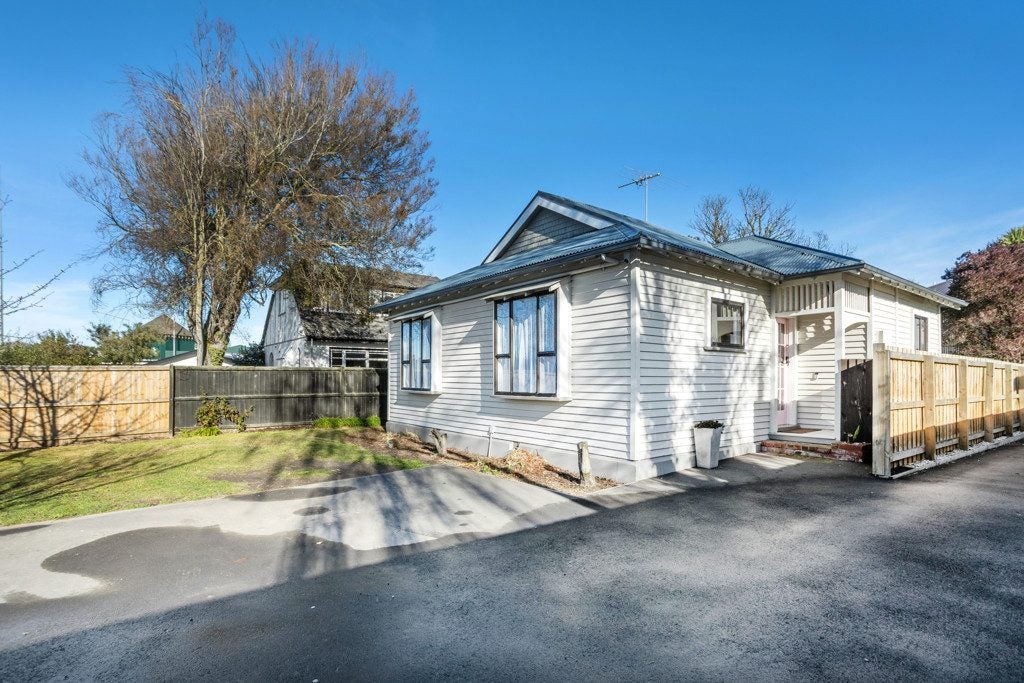 219 Hills Road, Mairehau, Christchurch - Carousel 1