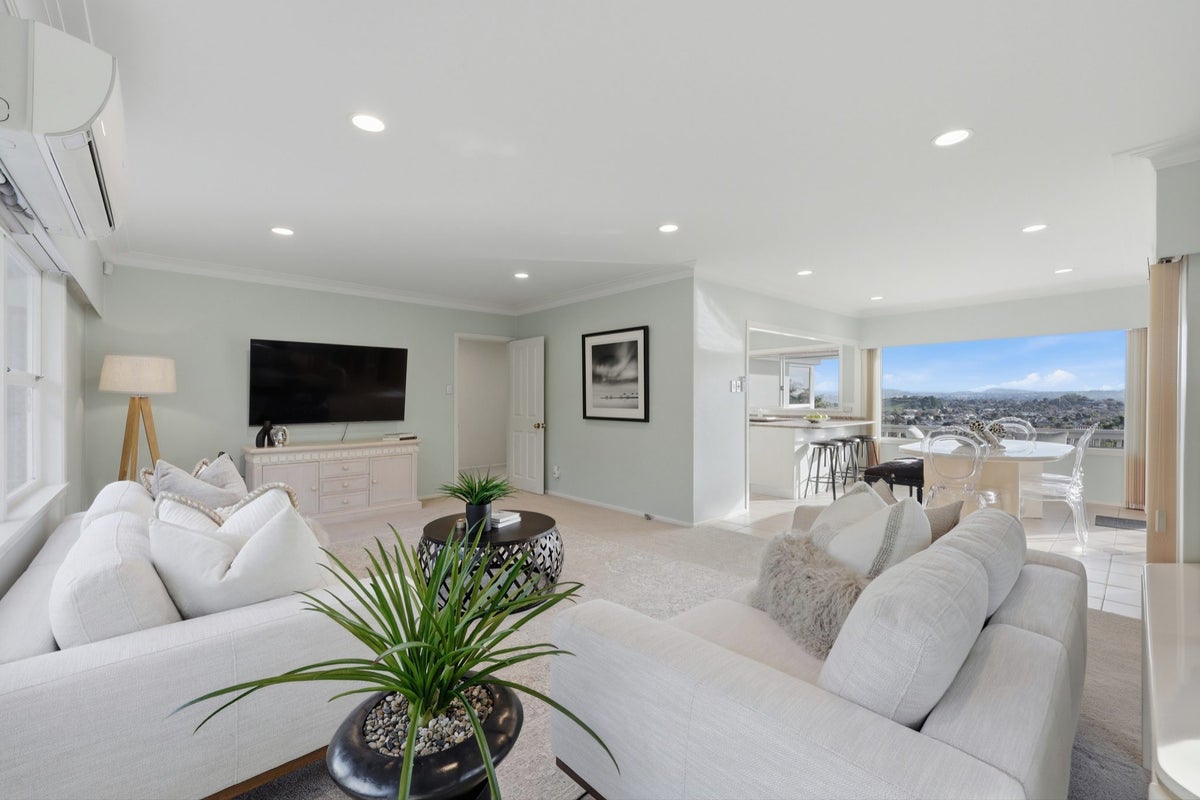 10 Etherege Place, Mellons Bay, Manukau City, Auckland - Carousel 2