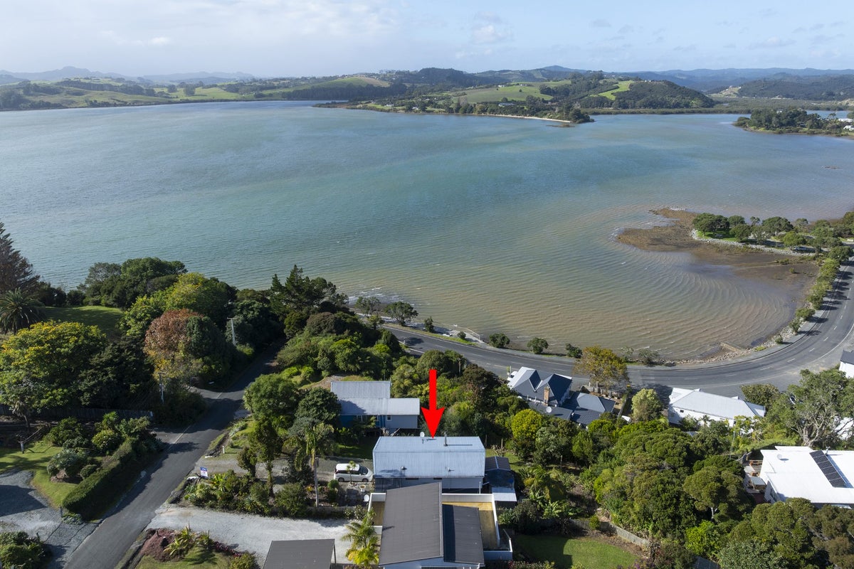 3 Tasman Street, Mangonui, Mangonui - Carousel 1