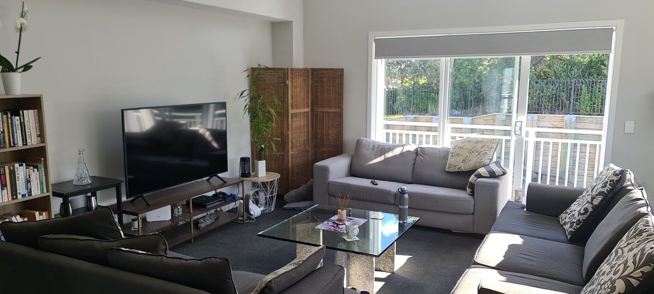 16 Kopua Place, Whitby, Porirua - Carousel 2