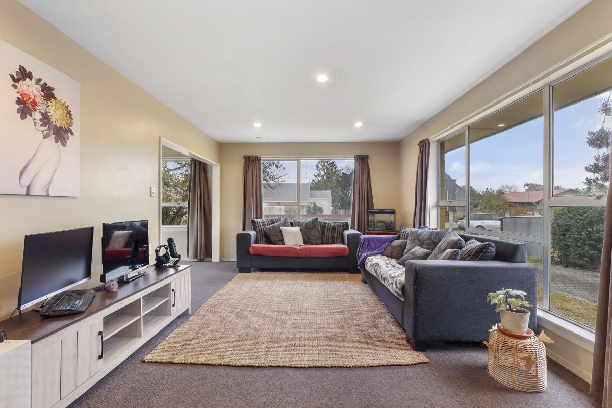 14 Ashwood Street, Parklands, Christchurch - Carousel 2