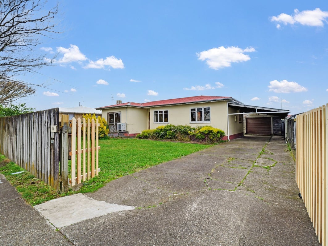 44 Haydon Street, Roslyn, Palmerston North - Carousel 1