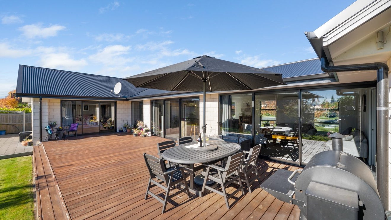 6 Spitfire Drive, Burleigh, Blenheim - Carousel 1
