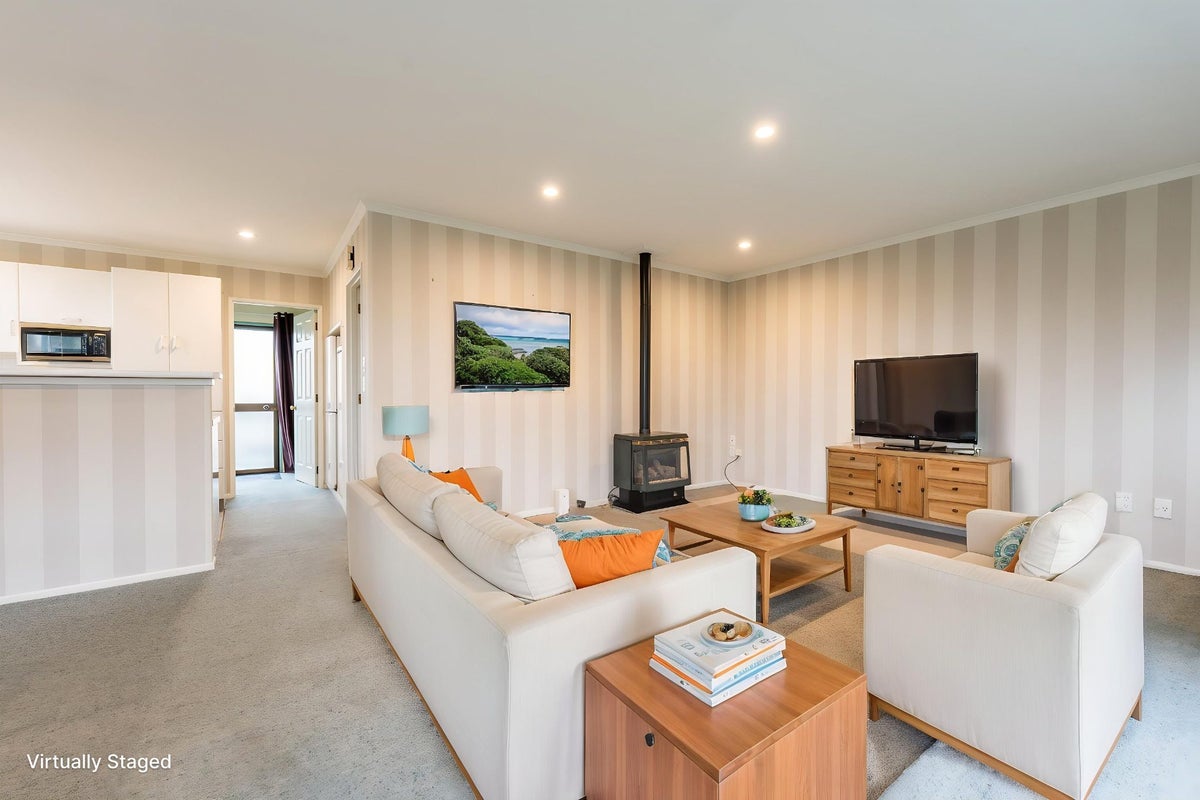 6 Orielton Place, Gleniti, Timaru - Carousel 2