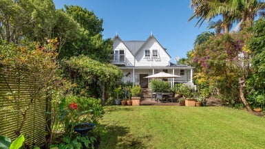 5 Bayview Road, Hauraki, Auckland - Carousel 1