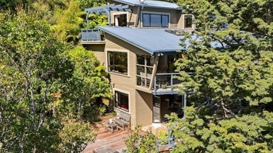 136 Cheviot Road, Lowry Bay, Lower Hutt - Carousel 1