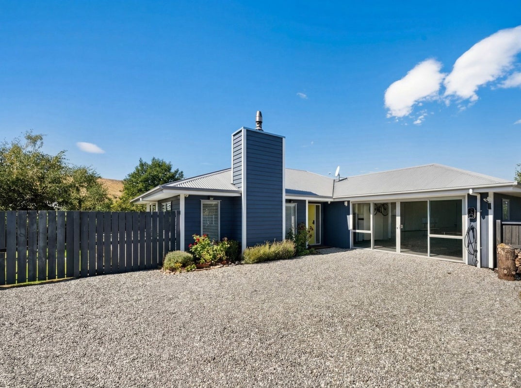 1 Elizabeth Place, Clyde, Clyde - Carousel 1