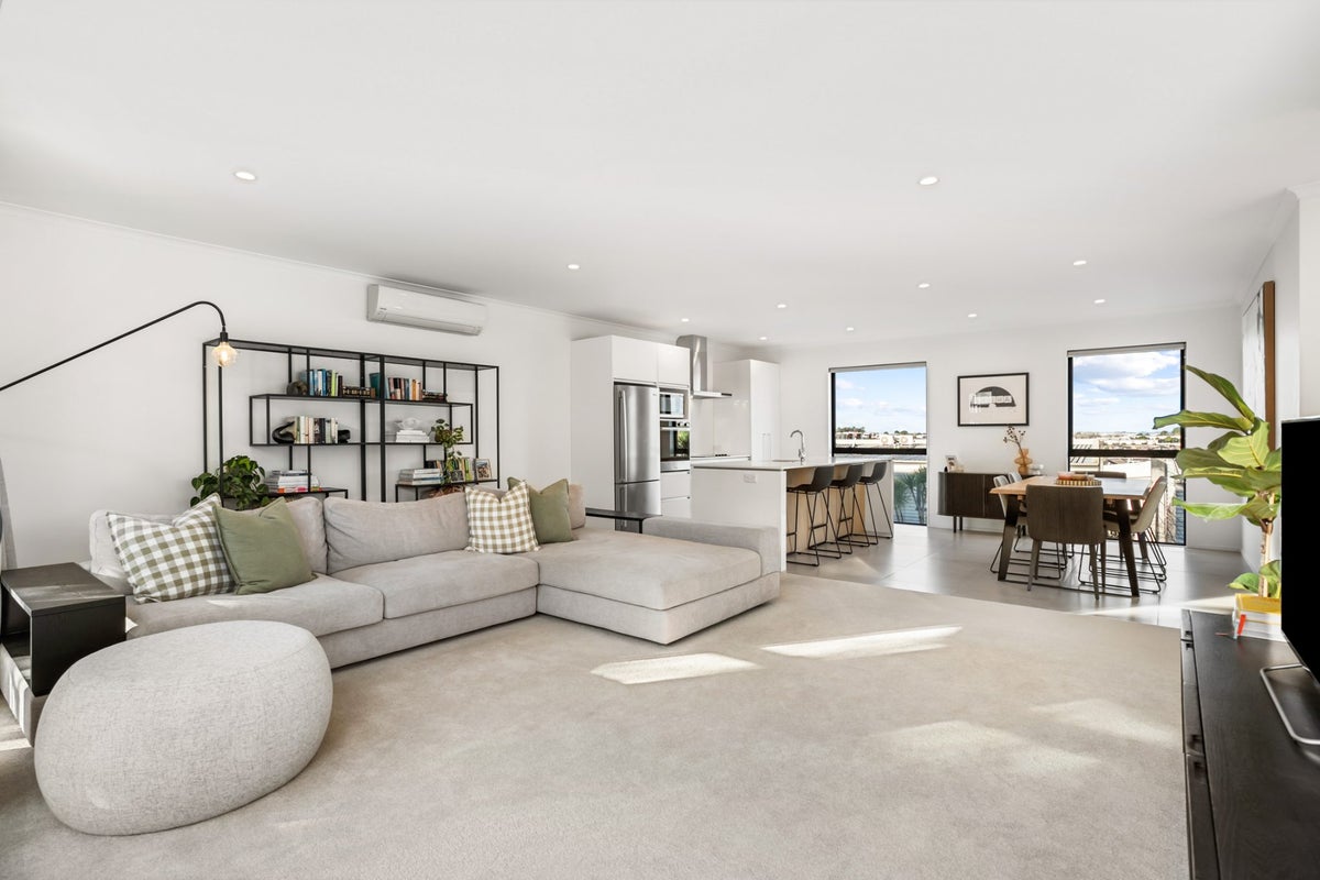 28 Charles Heaphy lane, St Johns, Auckland - Carousel 2