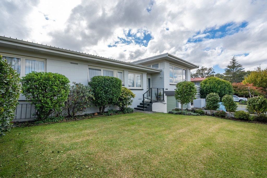 1 Irene Crescent, Dinsdale, Hamilton - Carousel 1