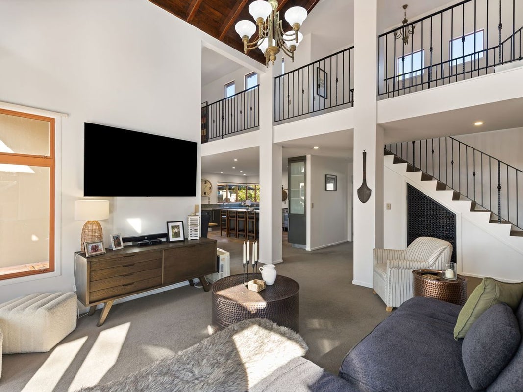 17 Montgomery Terrace, Hokowhitu, Palmerston North - Carousel 2
