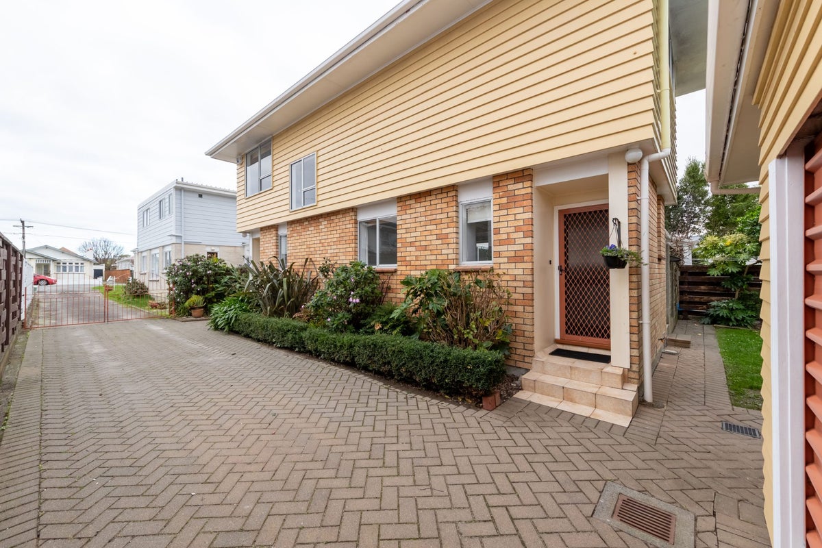 5A Pilmuir Street, Hutt Central, Lower Hutt - Carousel 20