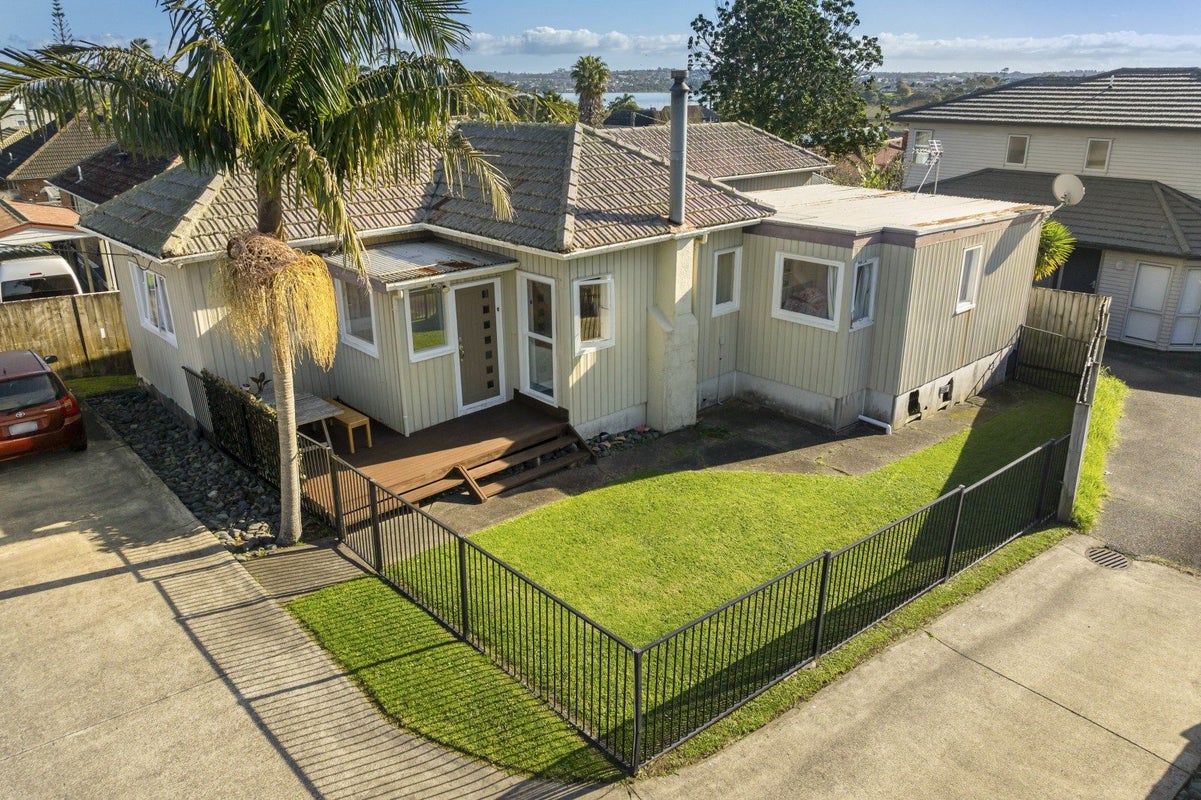 150 Bayswater Avenue, Bayswater, Auckland - Carousel 1