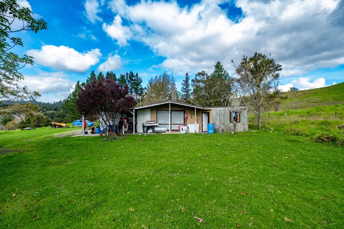42 Aputerewa Road, Peria, Kaitaia - Carousel 2