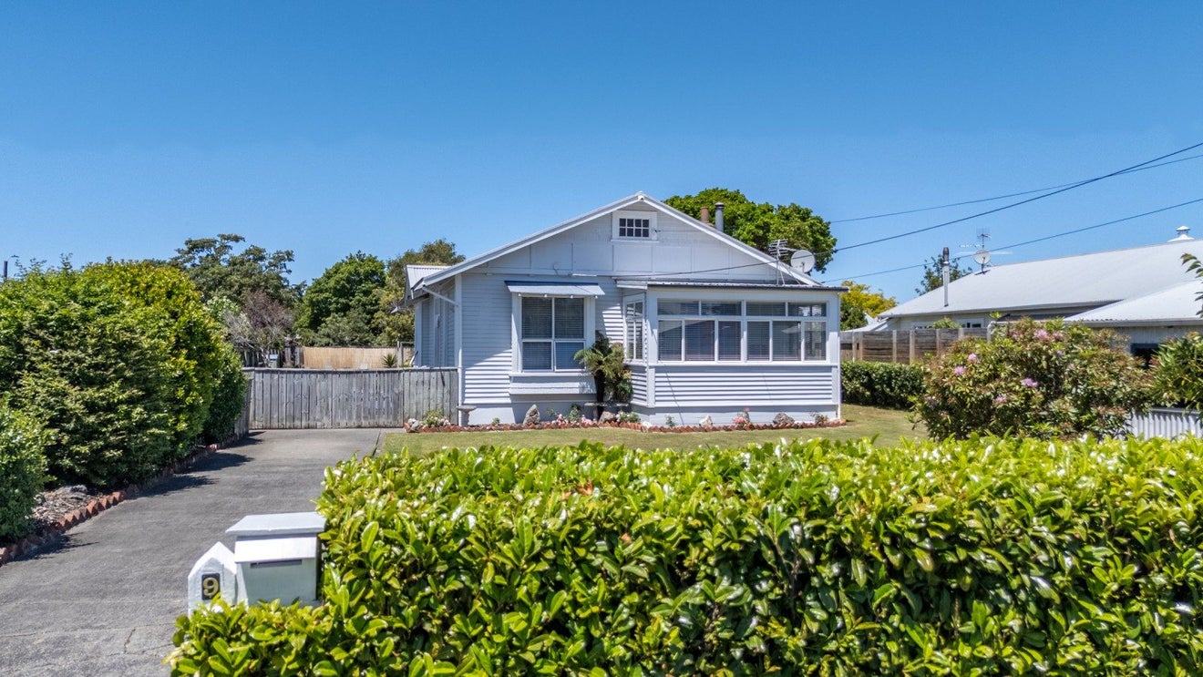9 Garrison Street, Carterton - Carousel 2
