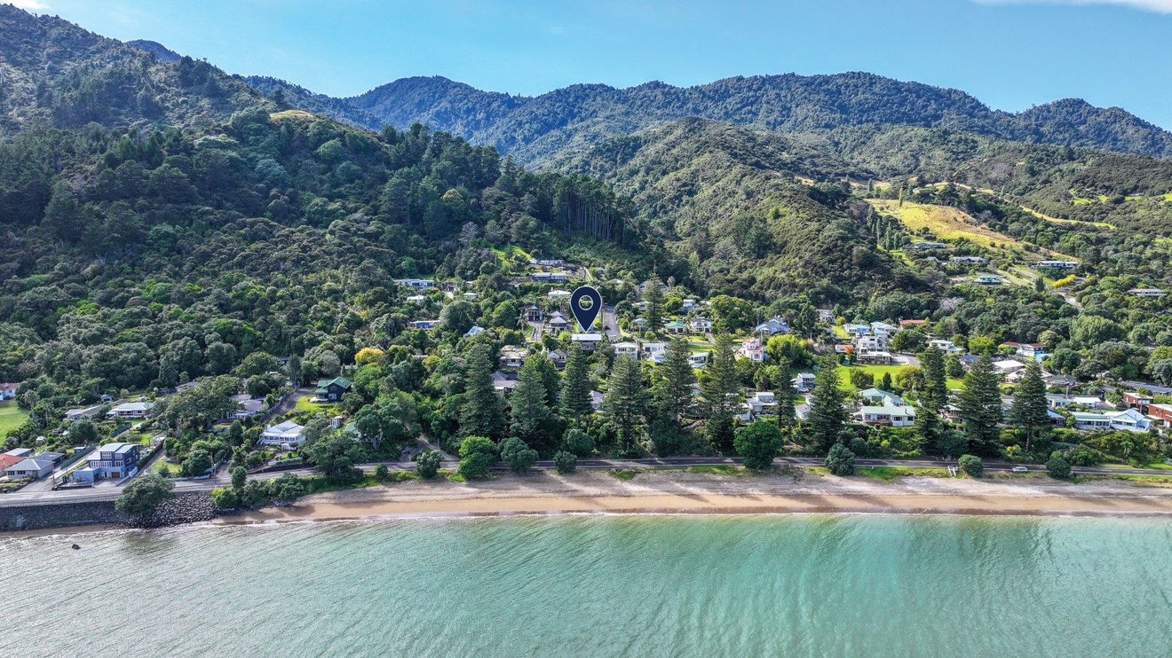 31 Patui Avenue, Ngarimu Bay, Thames - Carousel 1