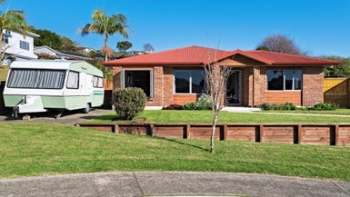 6 Mckenna Lane, Omokoroa, Omokoroa - Carousel 1