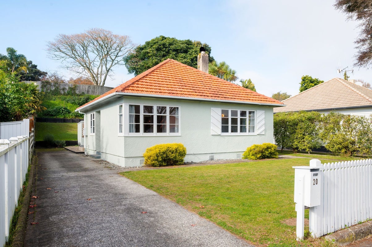20 Galway Avenue, Hamilton East, Hamilton - Carousel 1