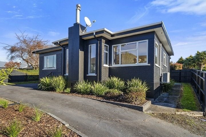 88 Govett Avenue, Frankleigh Park, New Plymouth - Carousel 1