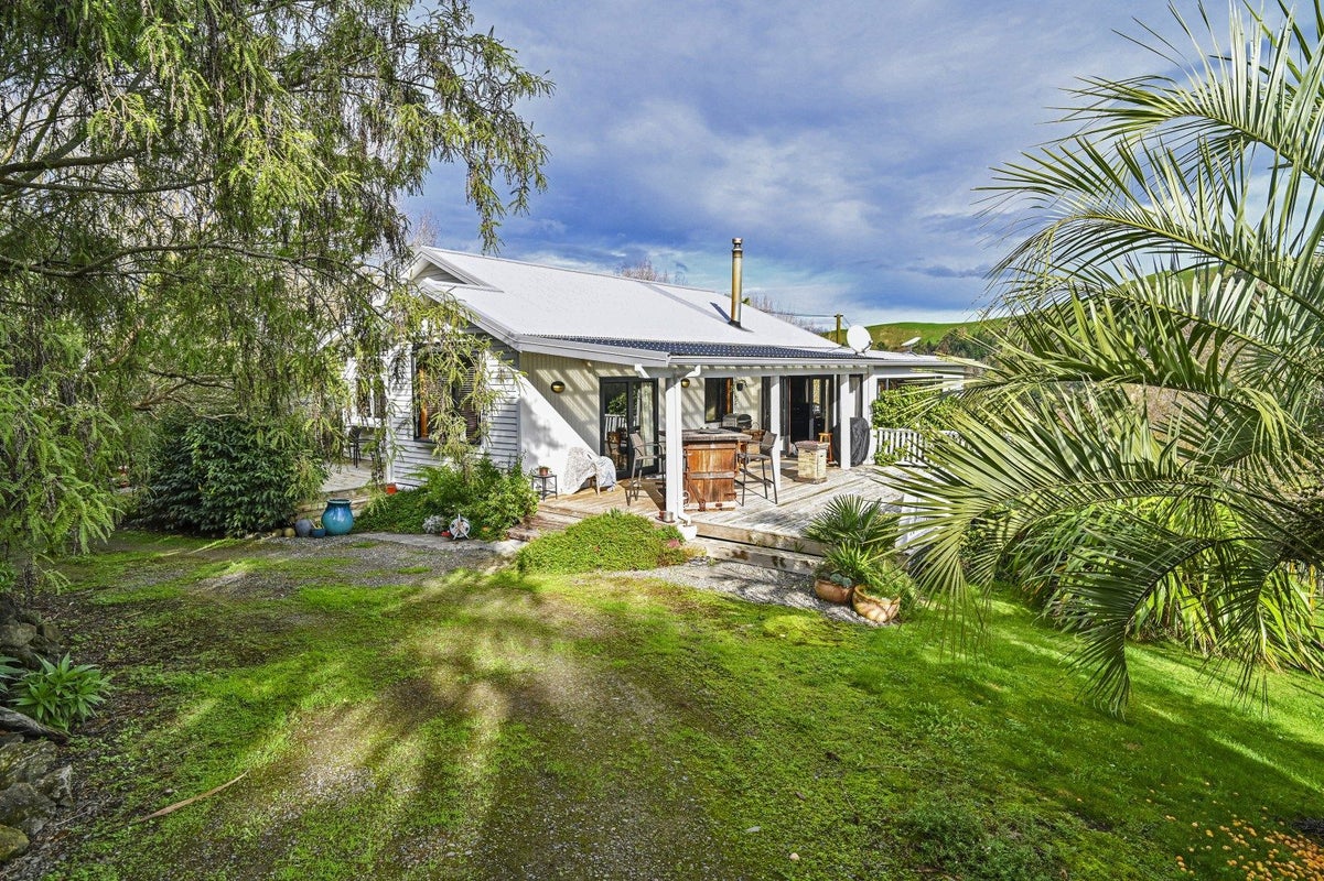 122 Waipunga Road, Eskdale, Napier - Carousel 2