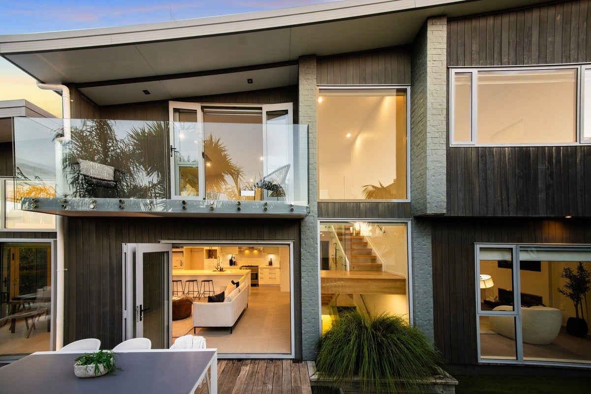 61A Kurahaupo Street, Orakei, Auckland - Carousel 2