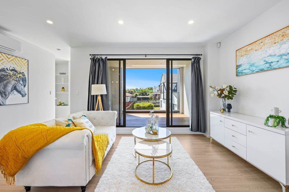 24C Tomintoul Place, Highland Park, Auckland - Carousel 1