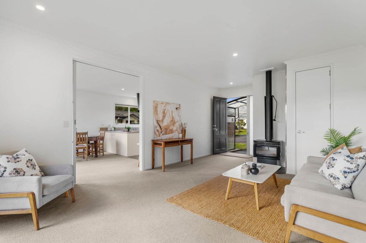 7 Elsies Way, TE KAMO, WHANGAREI - Carousel 2