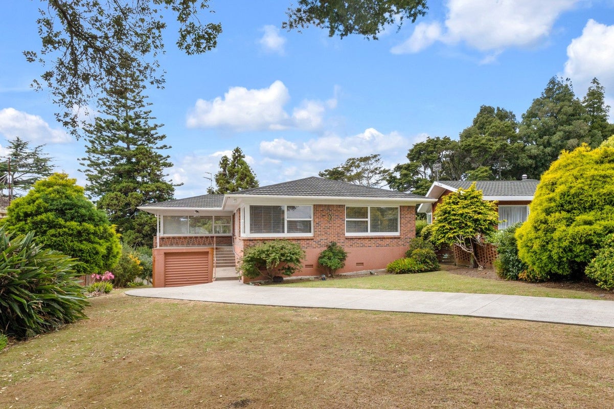 96 Lawrence Crescent, Hillpark, Auckland - Carousel 1