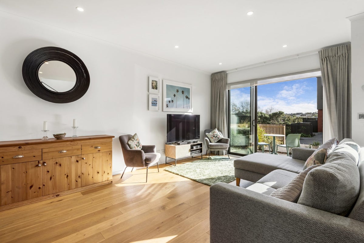 9 Te One place, Belmont, Auckland - Carousel 2