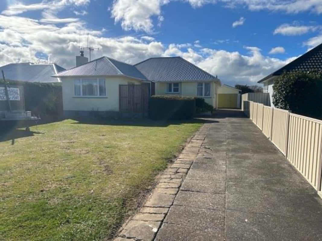 26 Victor, Dannevirke, Tararua, Manawatu / Whanganui - Carousel 2