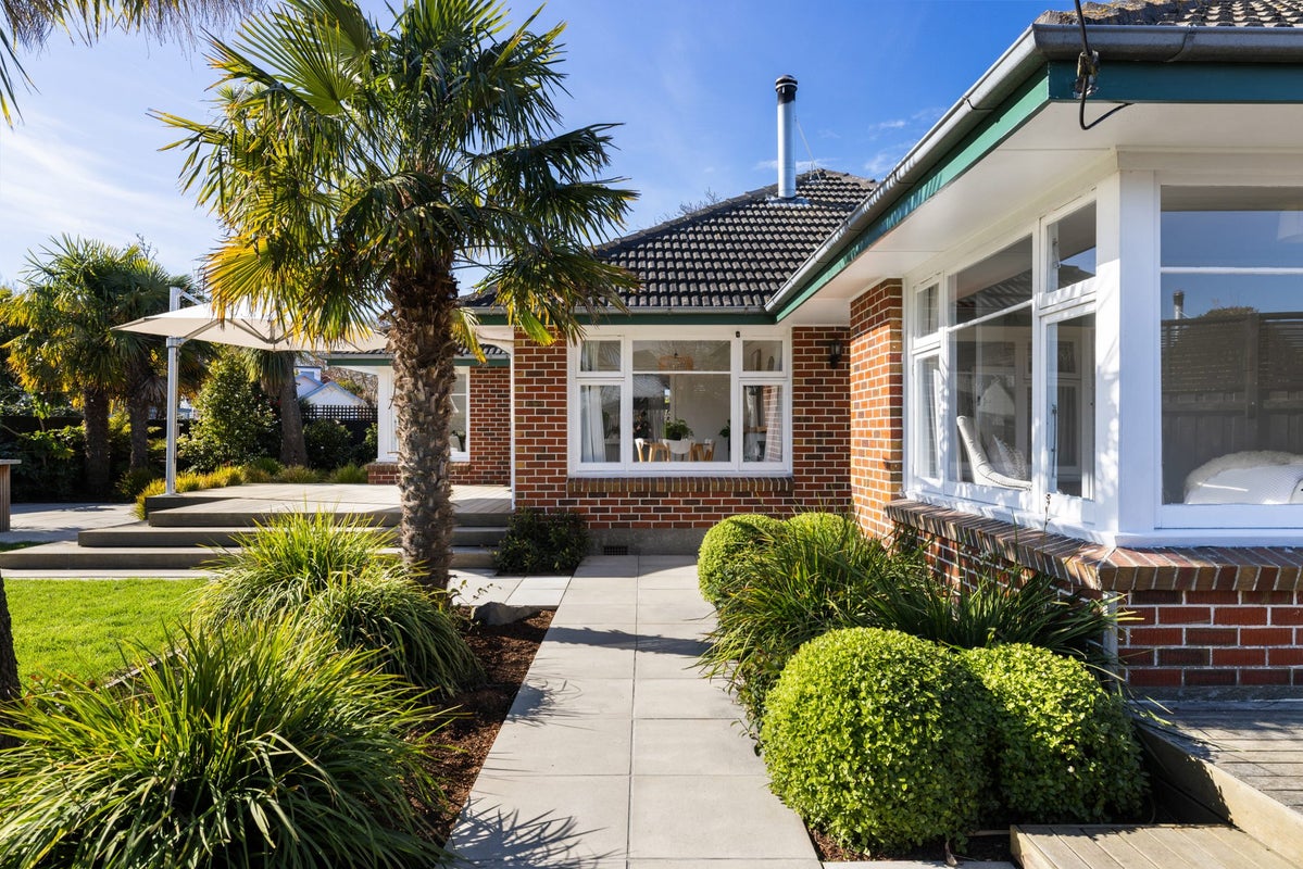 27 Barclay Place, Burwood, Christchurch - Carousel 1