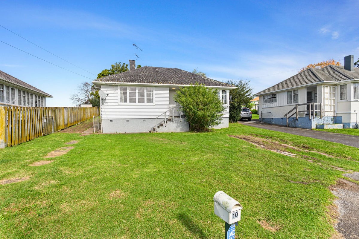 10 Leaside Lane, Glen Innes, Auckland - Carousel 1