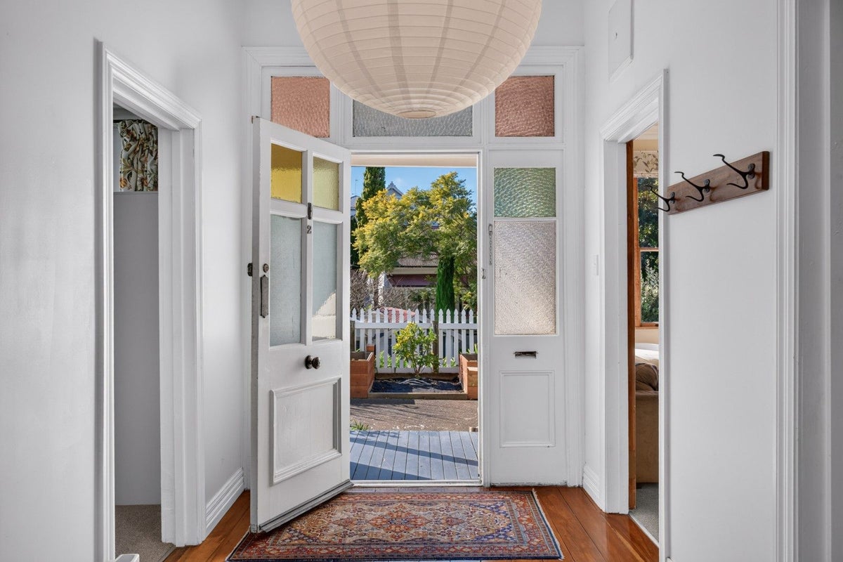 28 Milton Road, Bluff Hill, Napier - Carousel 2