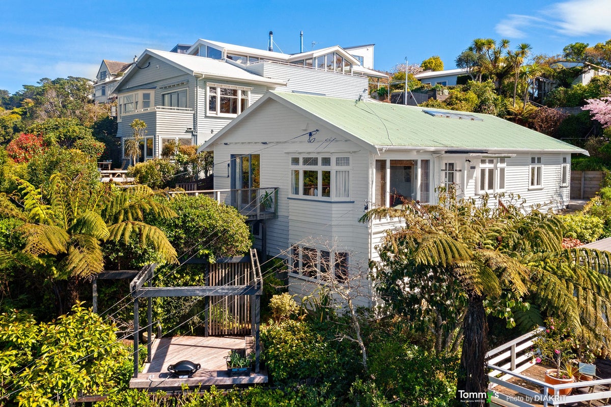 44 Highbury Road, Highbury, Wellington - Carousel 1